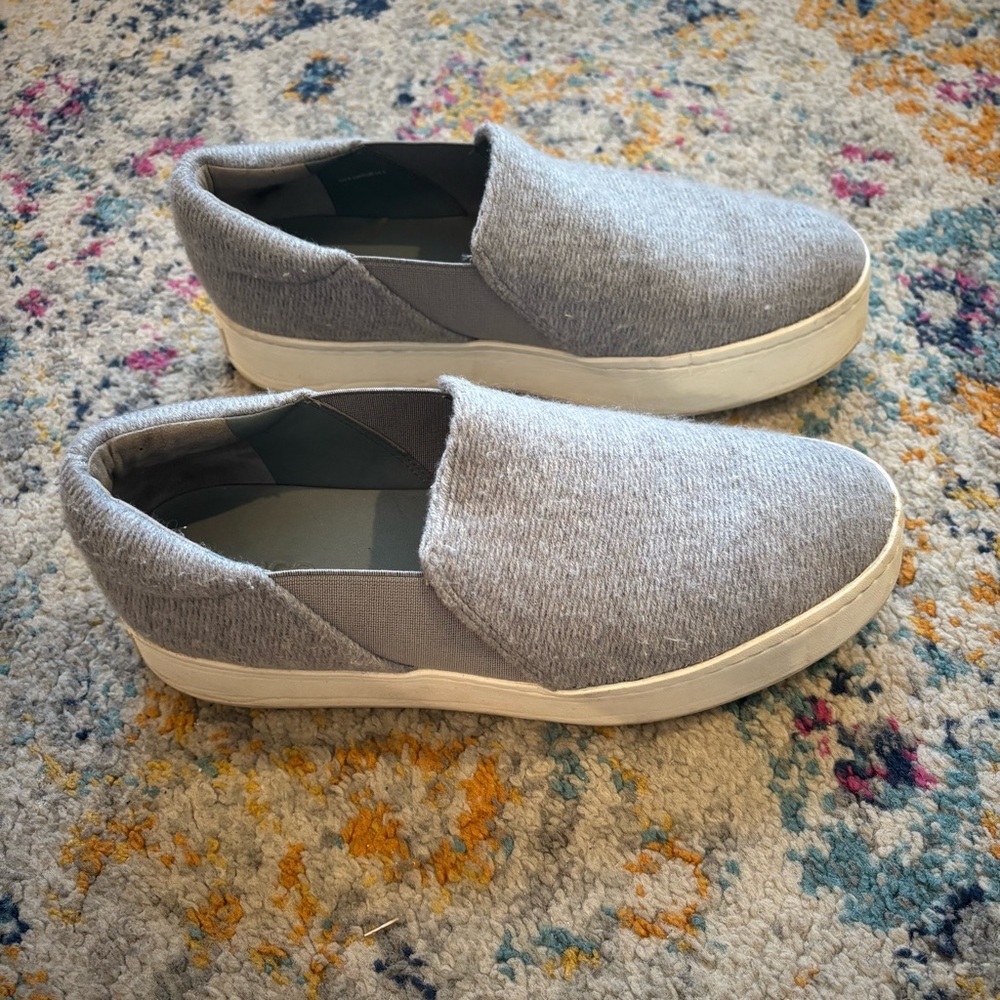Vince women’s Warren platform sneaker felted grey wool 8.5
